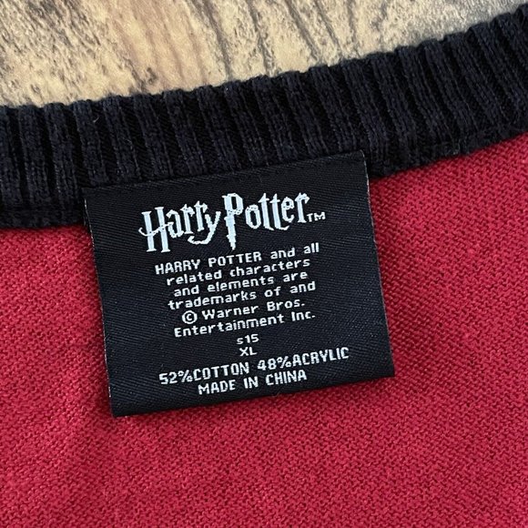 Harry Potter Hot Topic Gryffindor Cardigan Womens Sz XL Sweater Cosplay Fandom - Picture 7 of 7